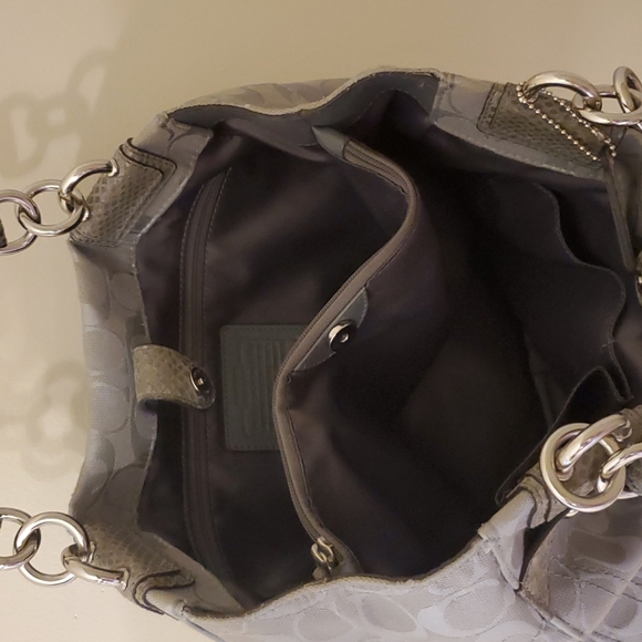 Coach - Picture 5 of 12